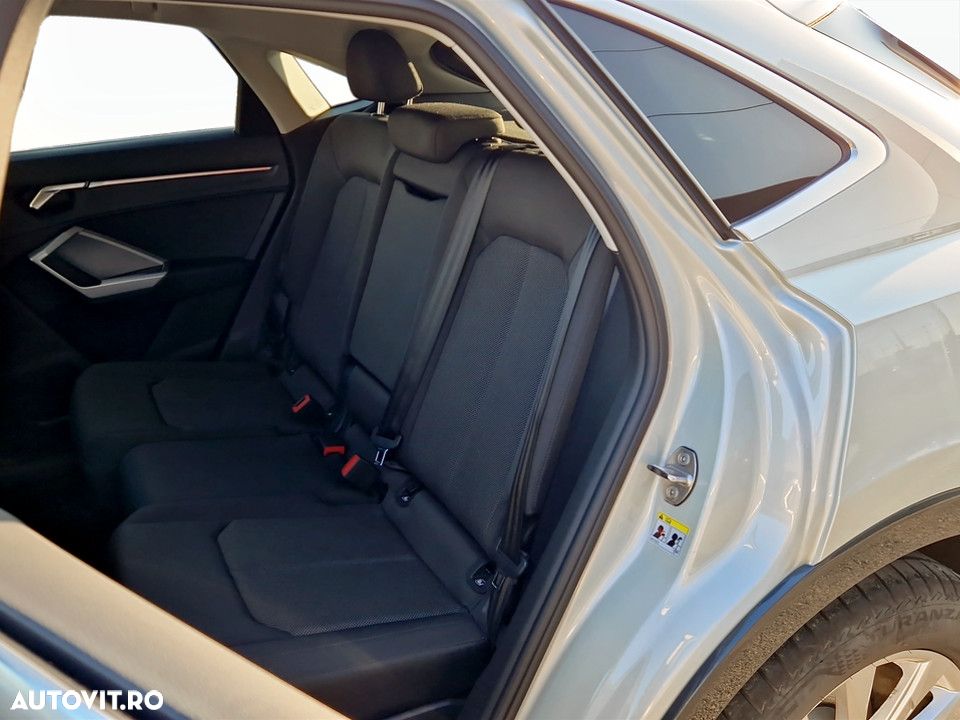 Audi Q3 35 TFSI S tronic - 15