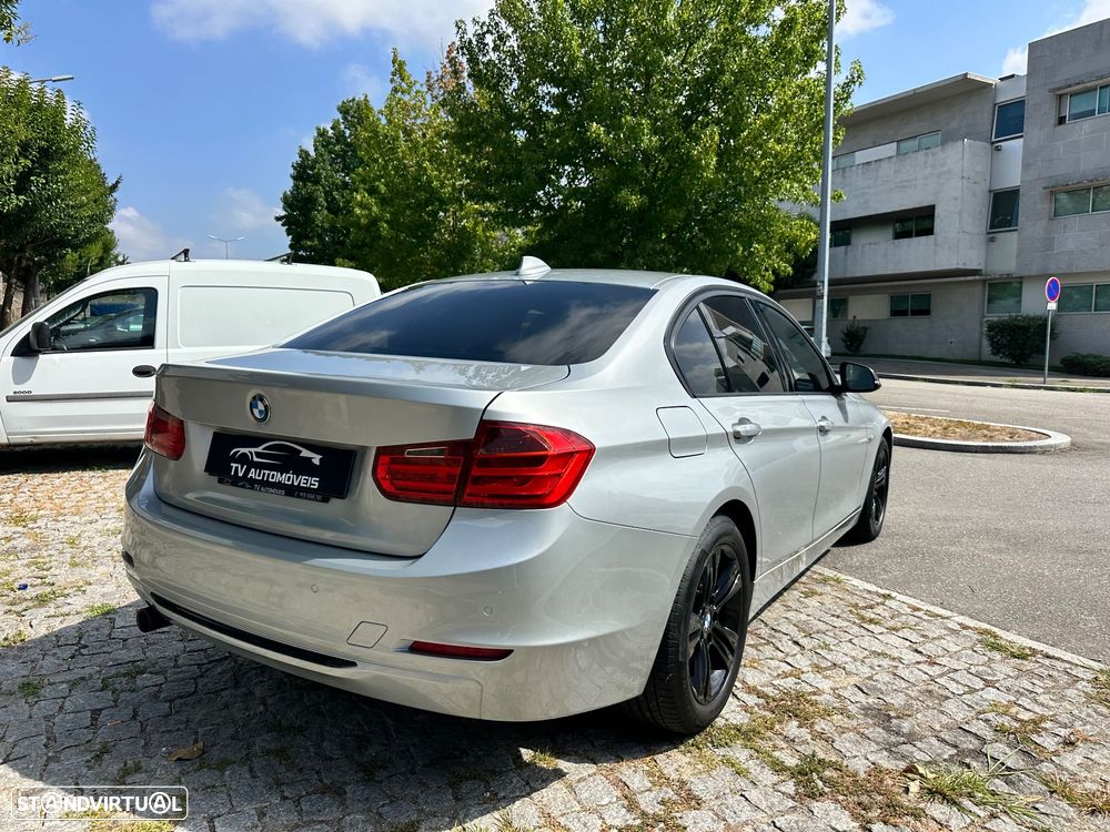 BMW 318 d Line Sport - 11