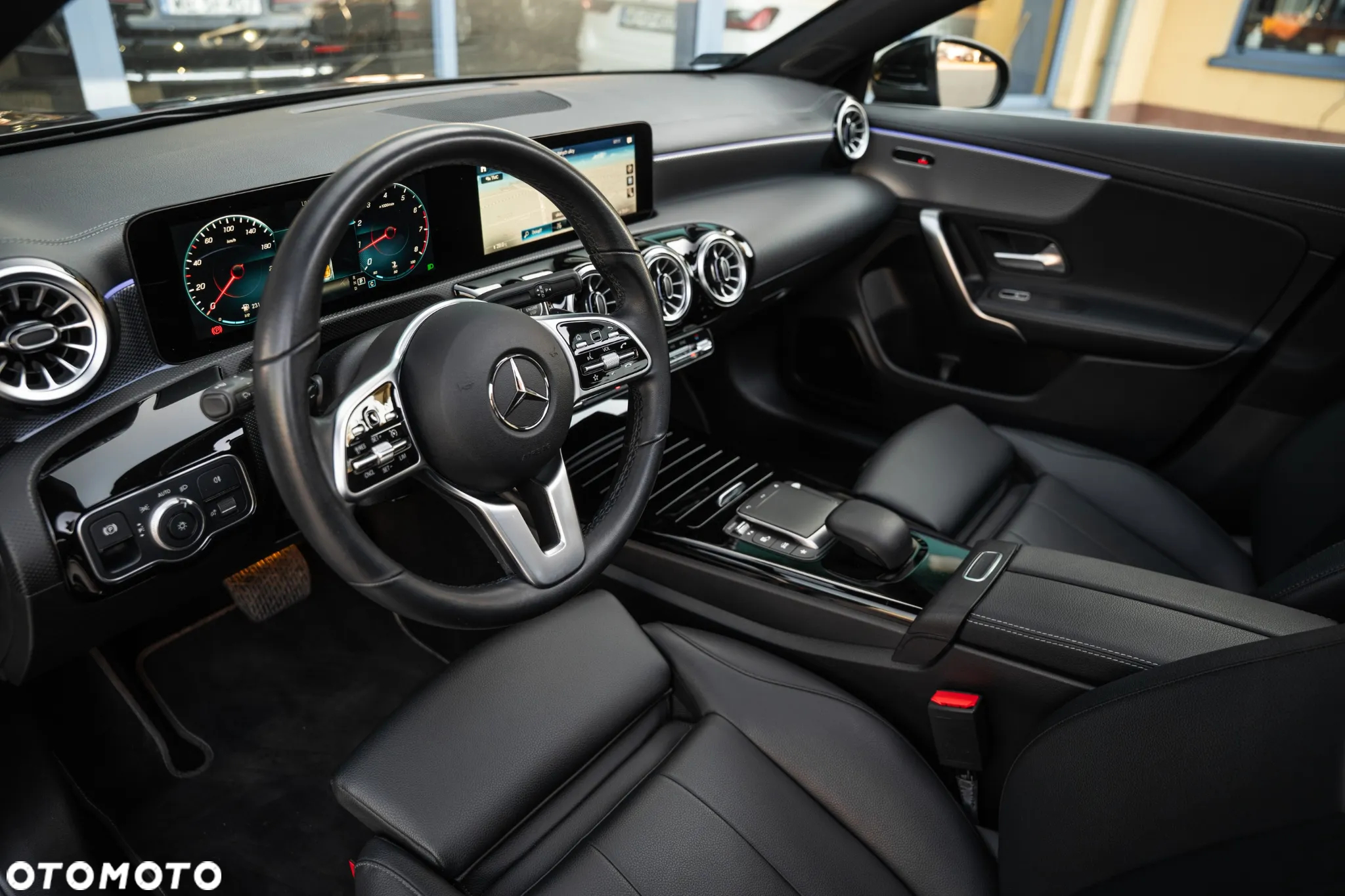 Mercedes-Benz CLA 250 Progressive 7G-DCT - 15