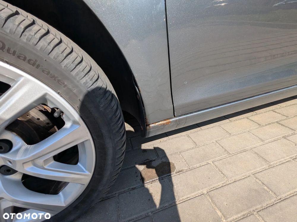 Volkswagen Golf 1.6 TDI DPF Comfortline - 16