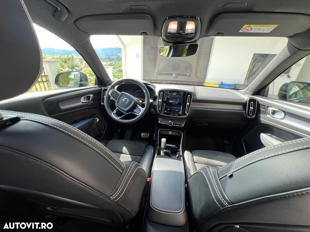 Volvo XC 40 Recharge Twin Motor AWD Plus - 23