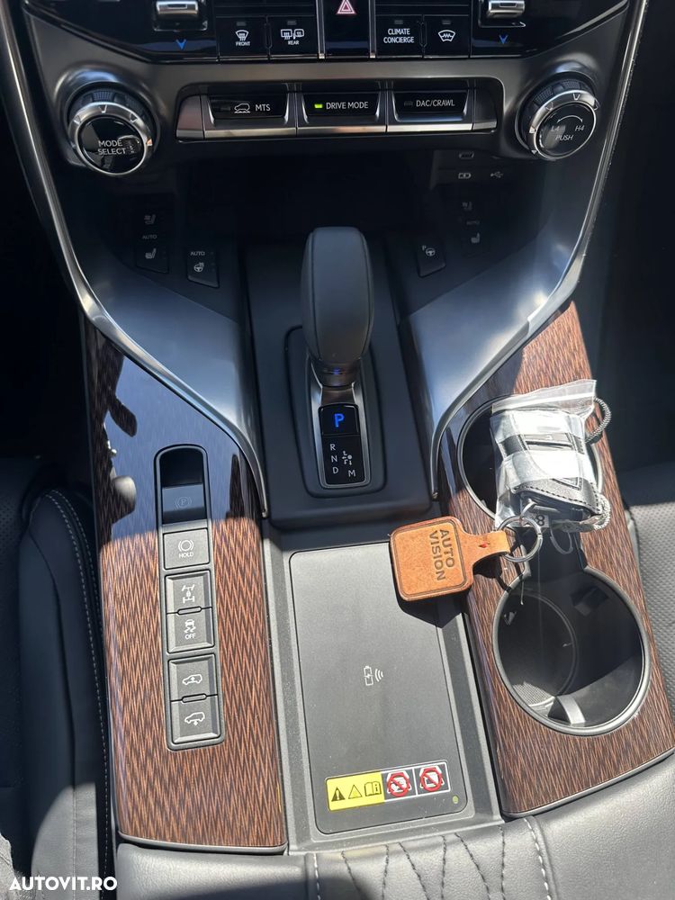 Lexus Seria LX - 28