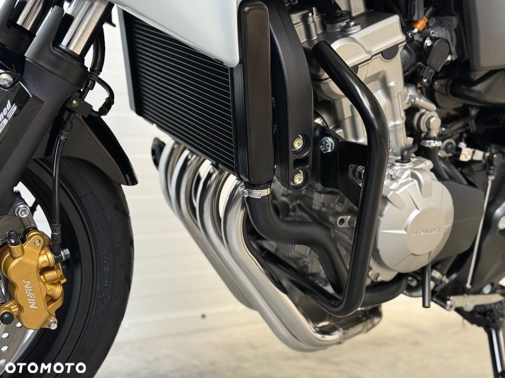 Honda CBF - 27