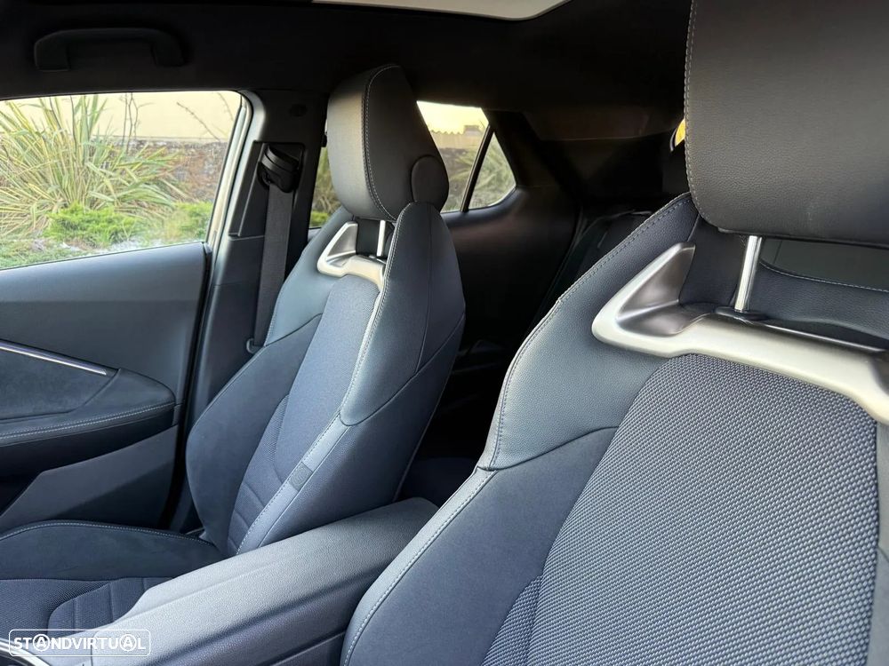 Toyota C-HR 1.8 Hybrid Exclusive+P.Luxury - 36