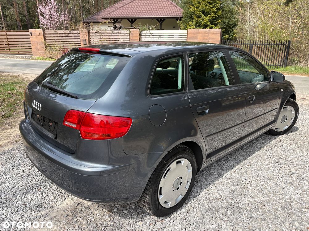 Audi A3 Sportback 1.6 Attraction - 14