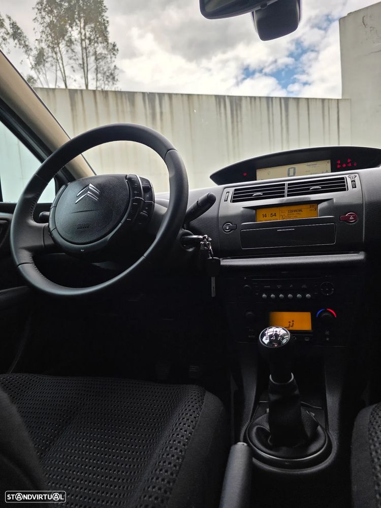 Citroën C4 1.6 HDi Exclusive Airdream - 34