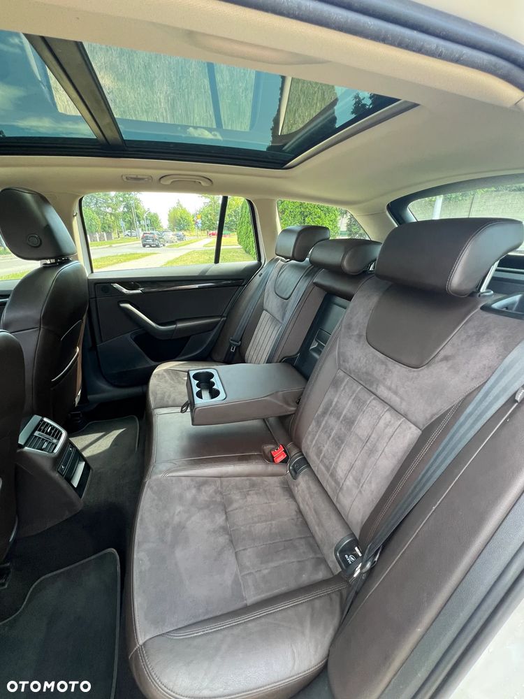 Skoda Octavia 2.0 TDI 4x4 DSG L&K - 8