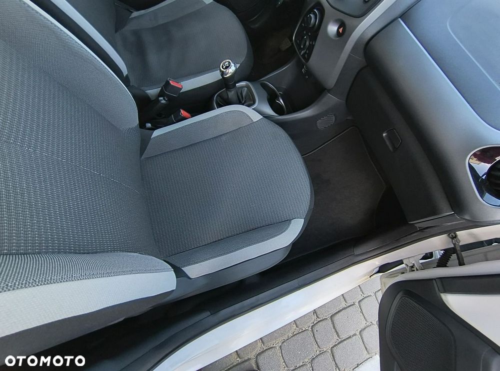 Toyota Aygo x-cite - 25