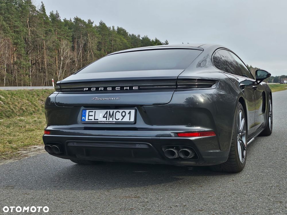 Porsche Panamera - 8