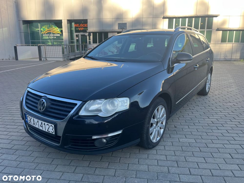 Volkswagen Passat - 1