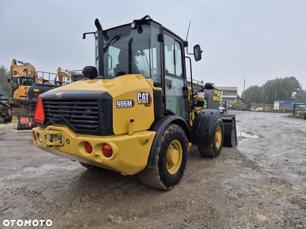 Caterpillar 906M - 3