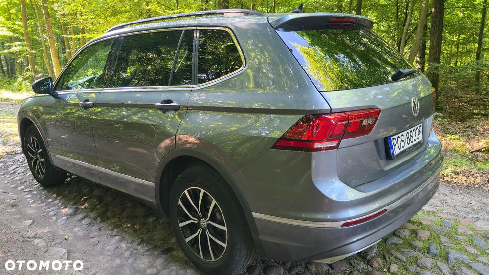 Volkswagen Tiguan Allspace 2.0 TSI 4Mot Elegance DSG - 2