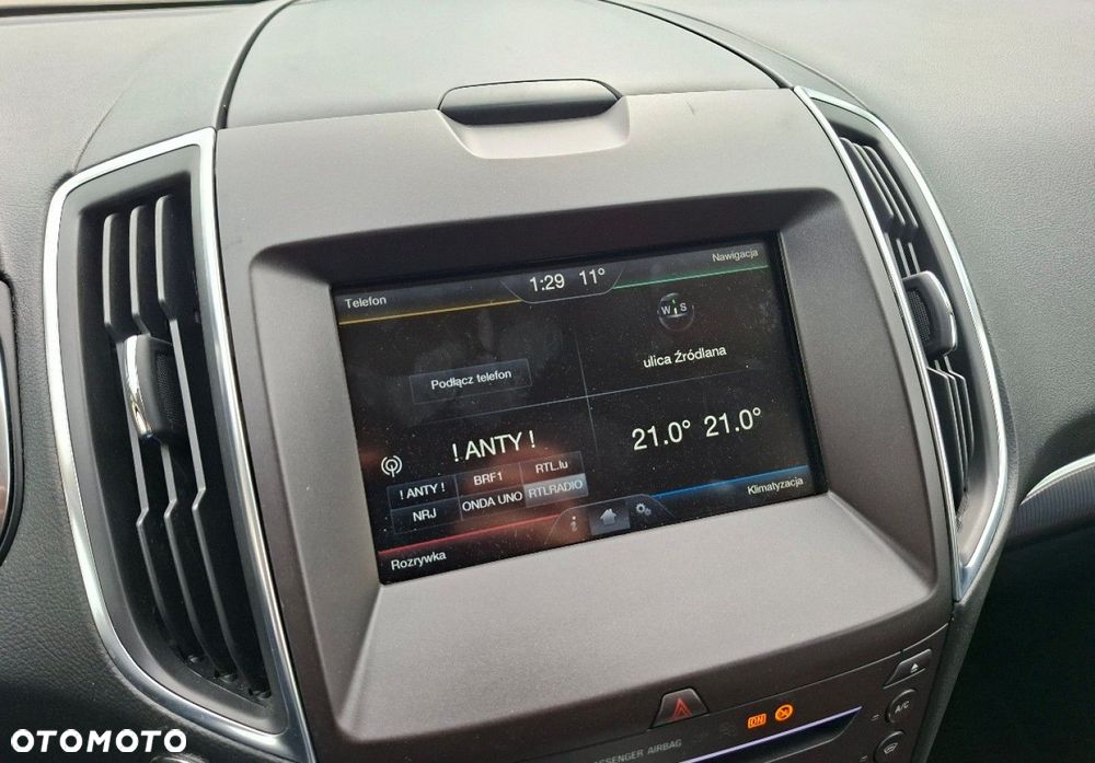 Ford S-Max - 34