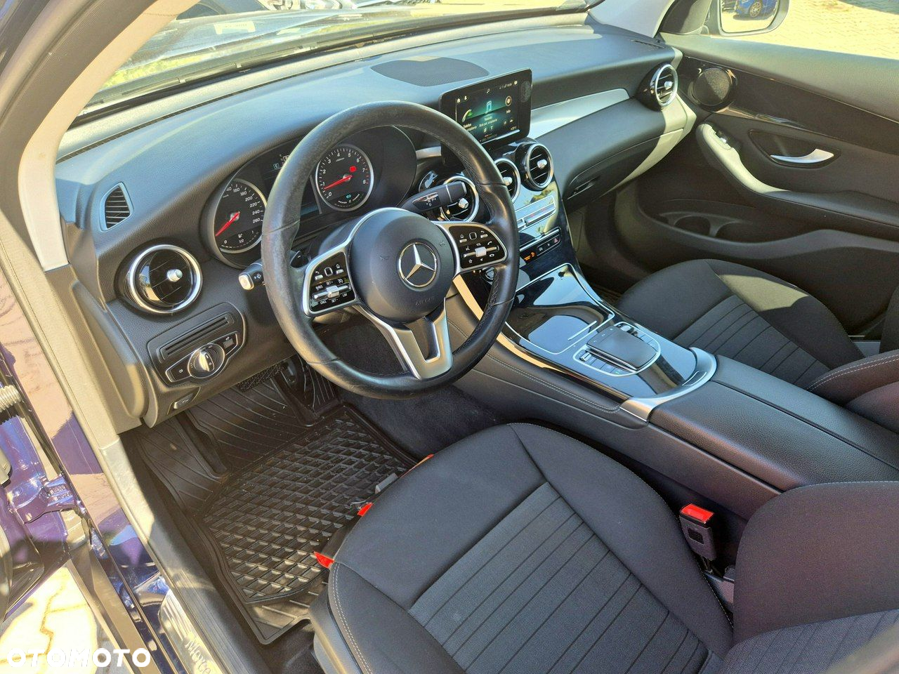 Mercedes-Benz GLC - 13