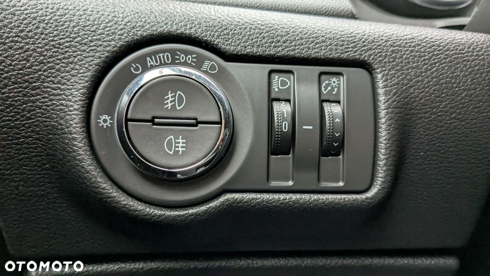 Opel Astra - 35