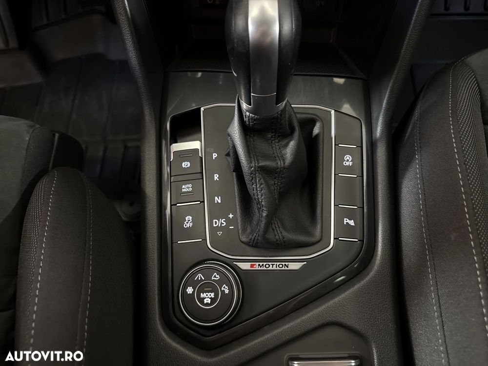 Volkswagen Tiguan - 18