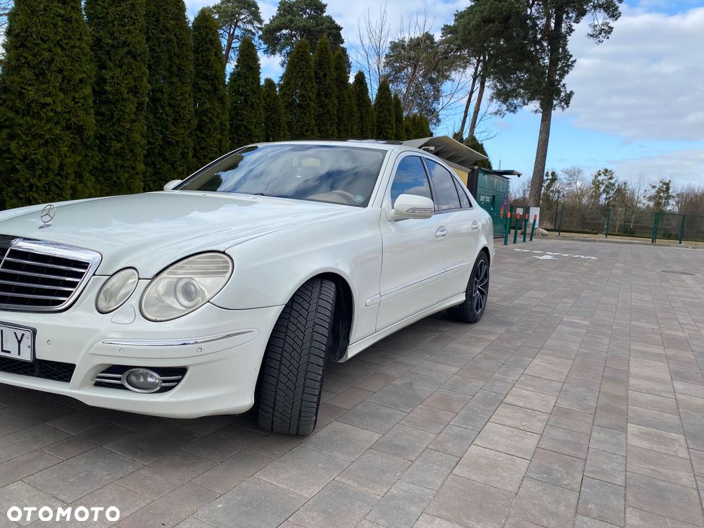 Mercedes-Benz Klasa E 350 7G-TRONIC Elegance - 4