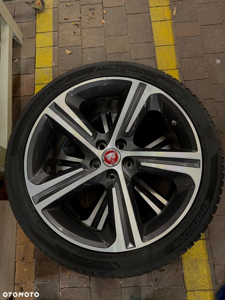 Jaguar XF 2.0 P250 R-Dynamic S - 24