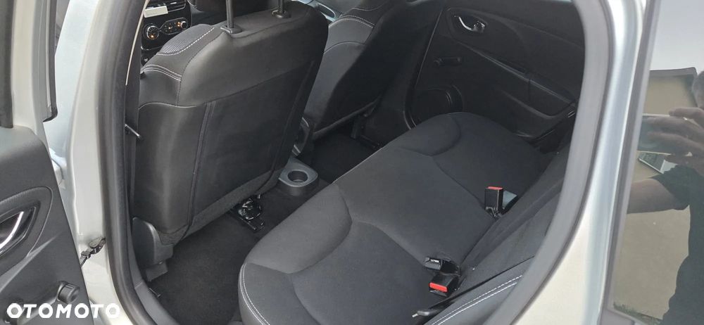 Renault Clio TCe 90 INTENS - 23