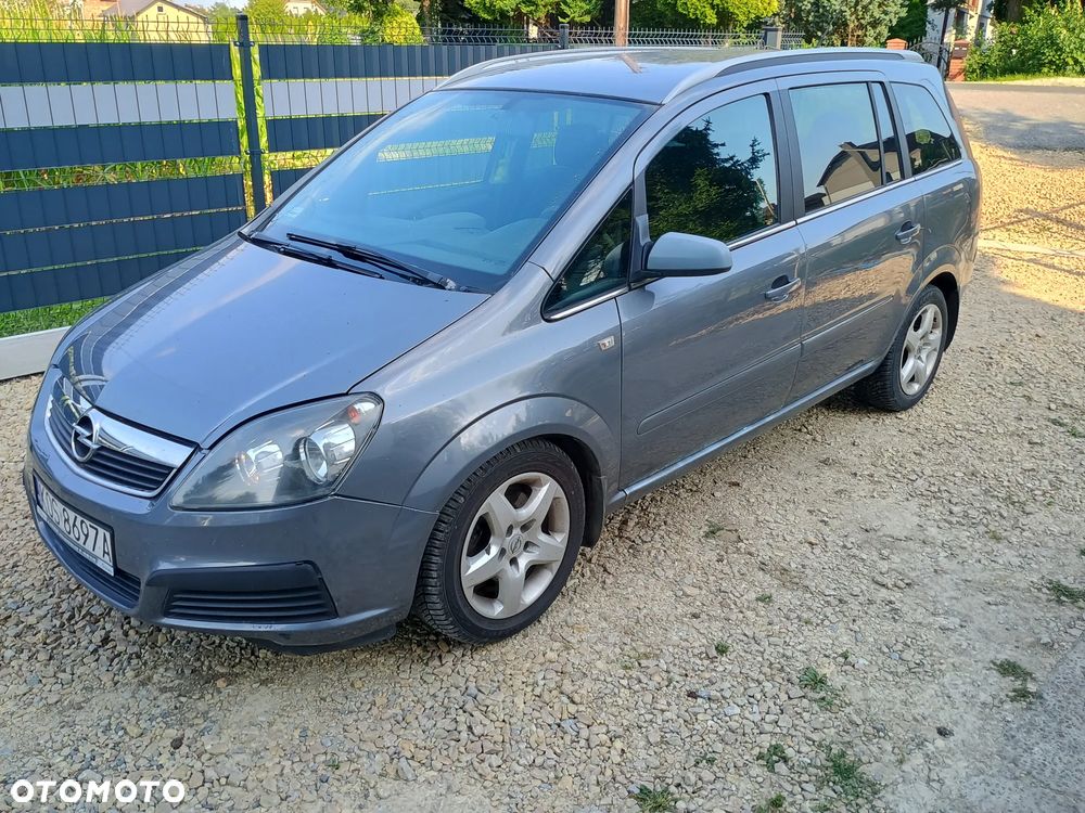 Opel Zafira - 1