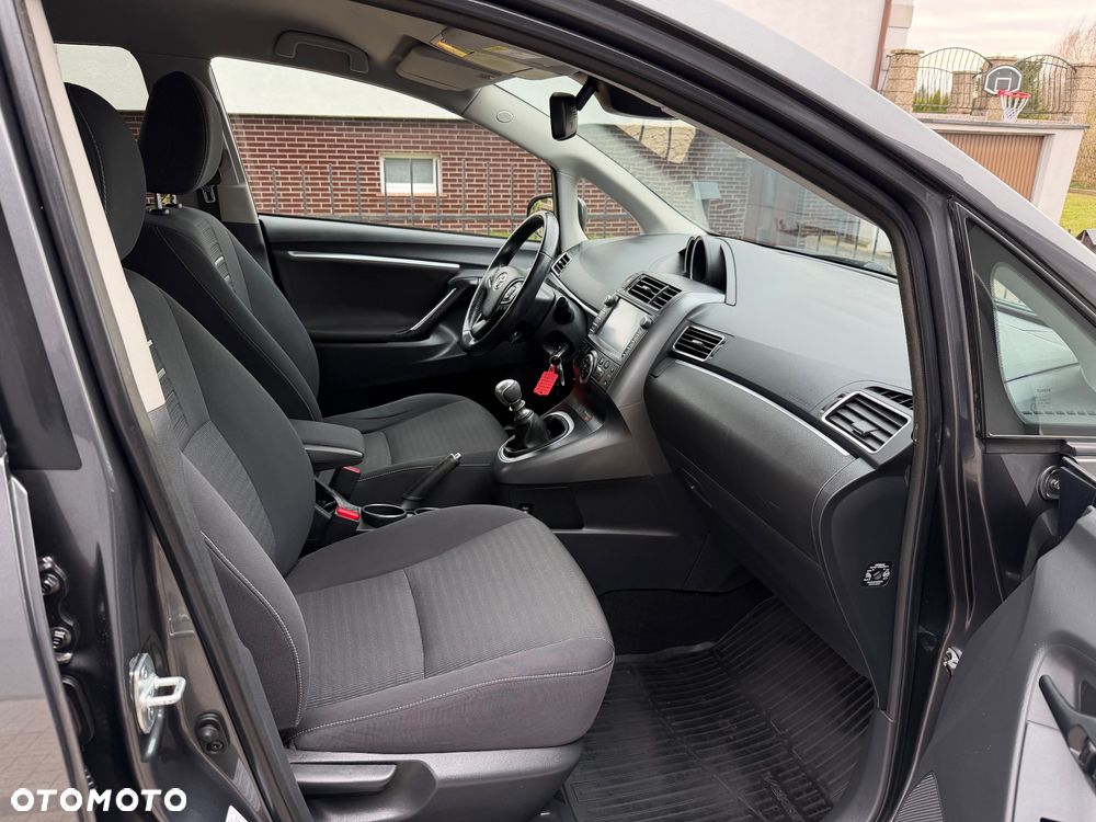 Toyota Verso 1.8 7-Sitzer Executive - 16