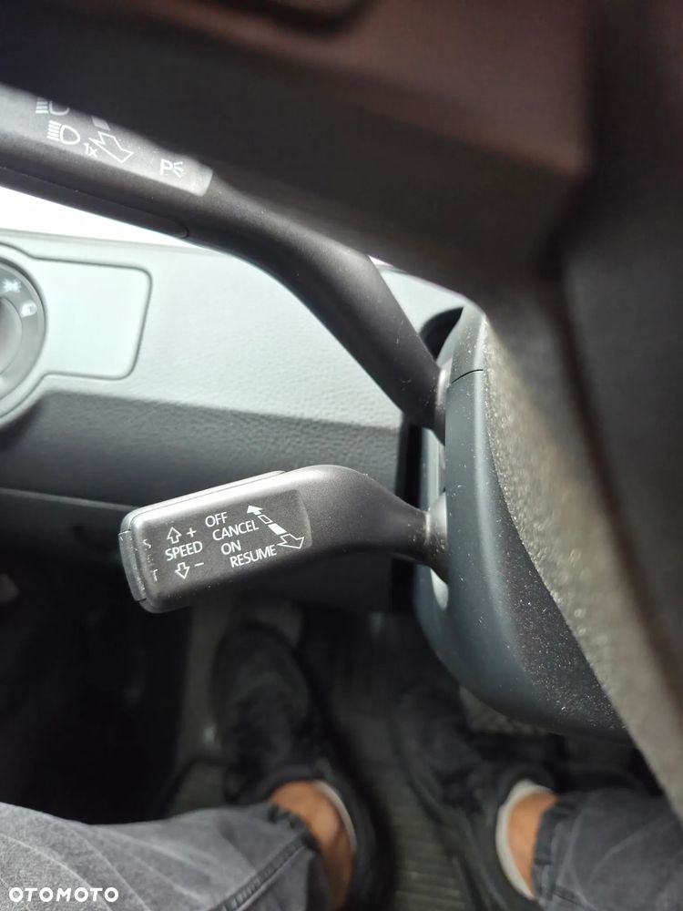 Volkswagen Passat 2.0 TDI DPF Highline DSG - 17