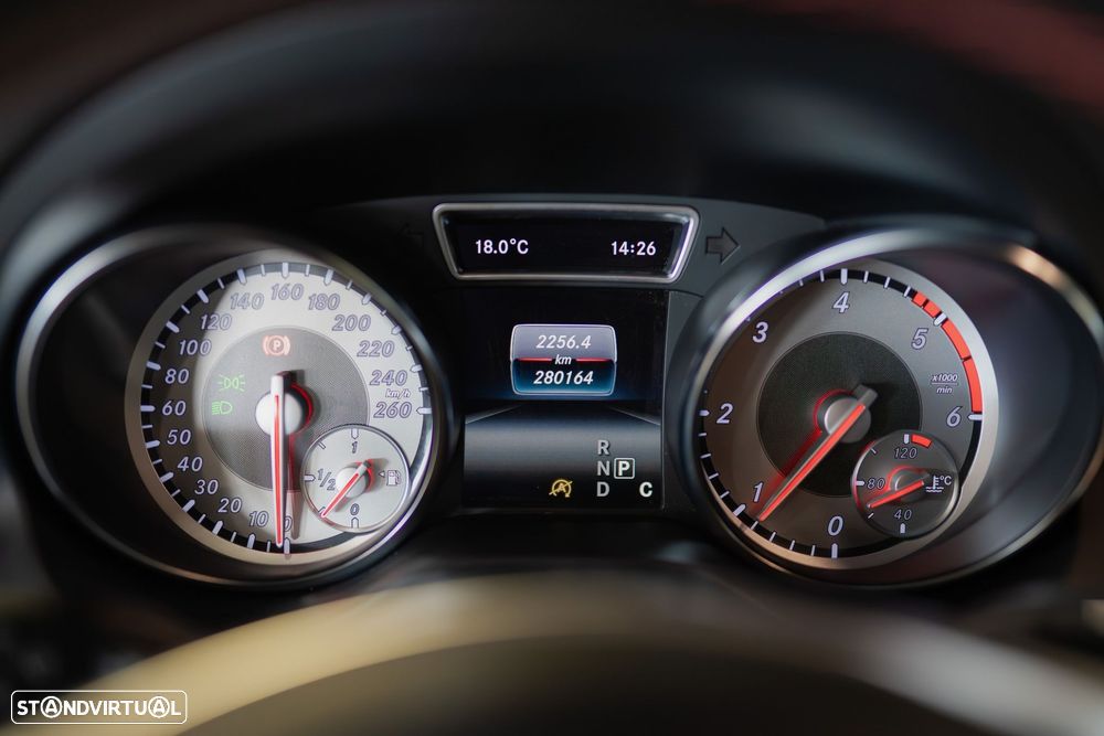 Mercedes-Benz GLA 180 d AMG Line Aut. - 28