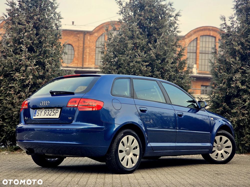 Audi A3 Sportback 1.6 Attraction - 4