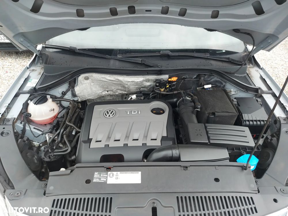 Volkswagen Tiguan - 10