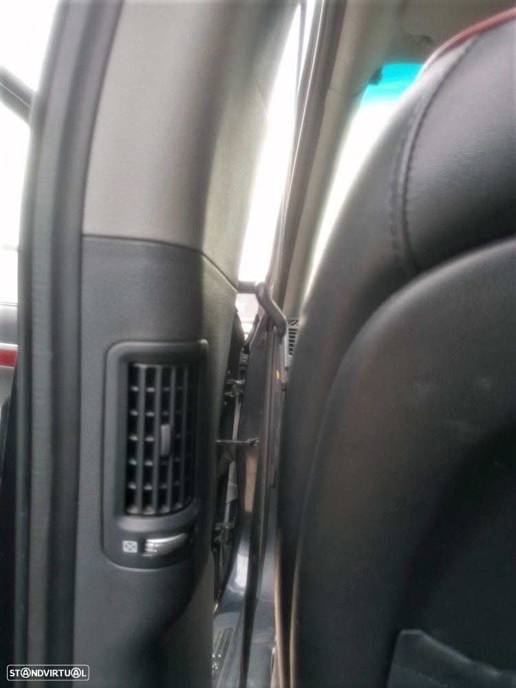 Hyundai Santa Fe - 8