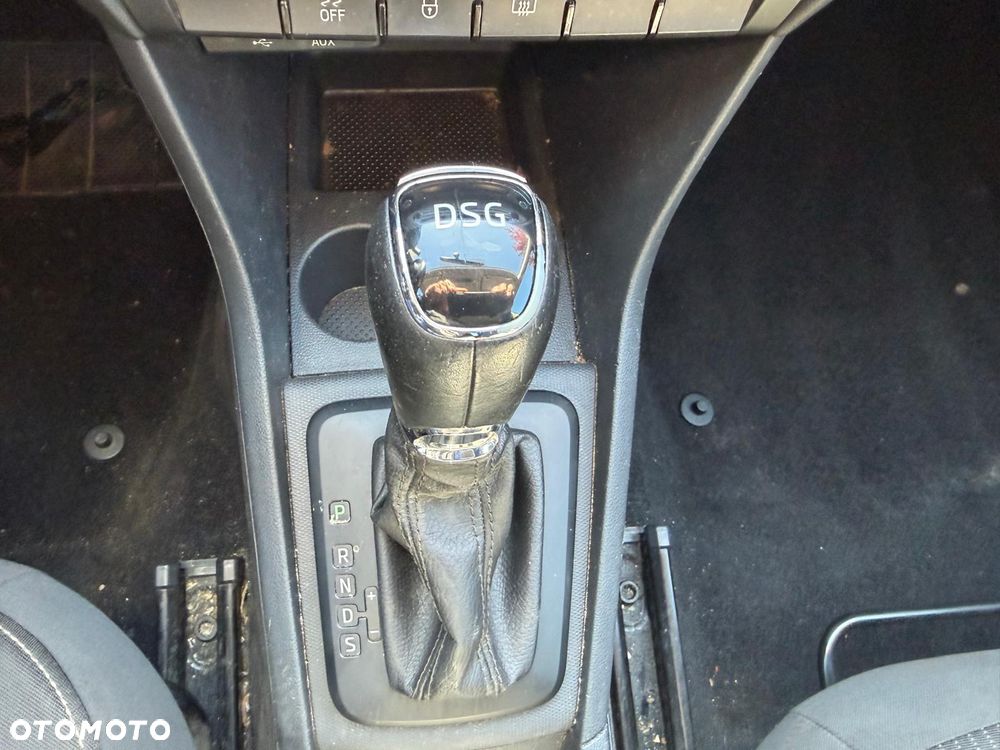 Skoda RAPID 1.6 TDI DSG Active - 18