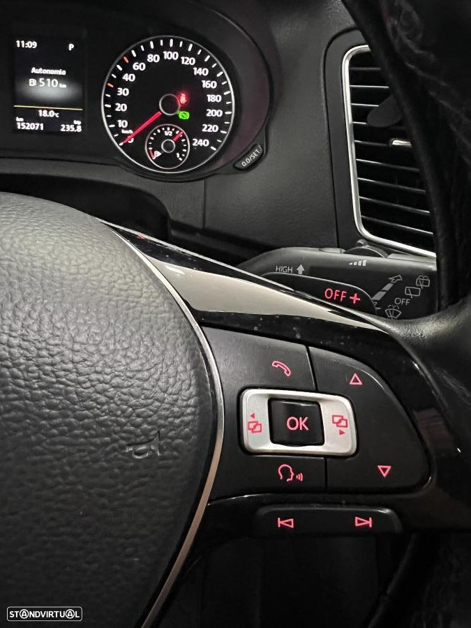 VW Sharan 2.0 TDI Highline DSG - 26