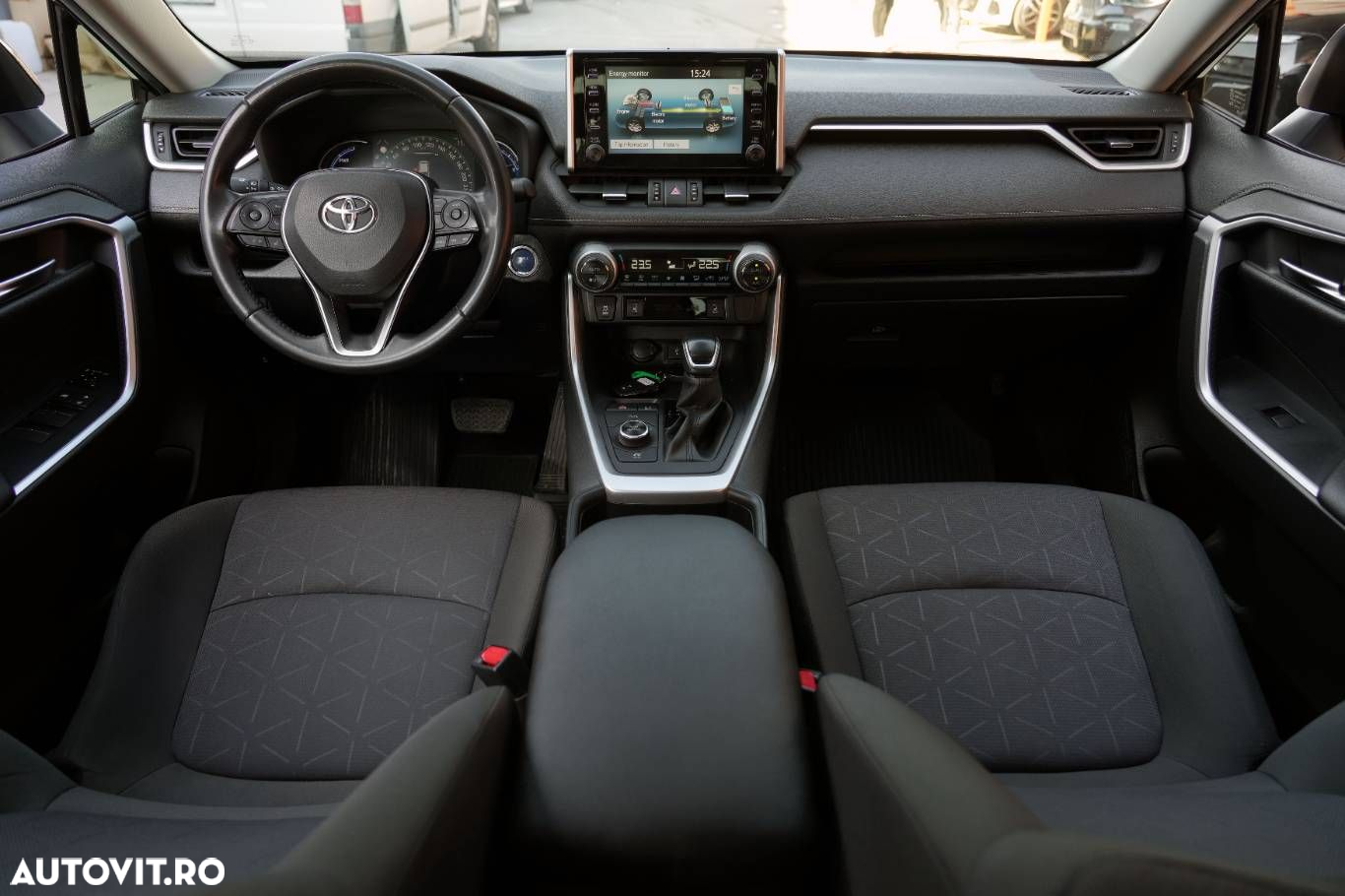 Toyota RAV4 - 16