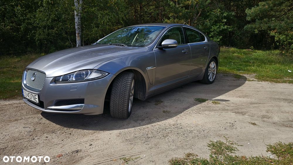 Jaguar XF 2.0 T Luxury - 2