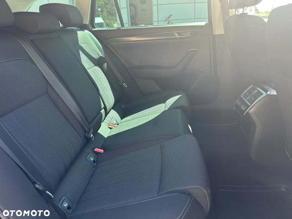 Skoda Superb 2.0 TSI DSG Style - 20