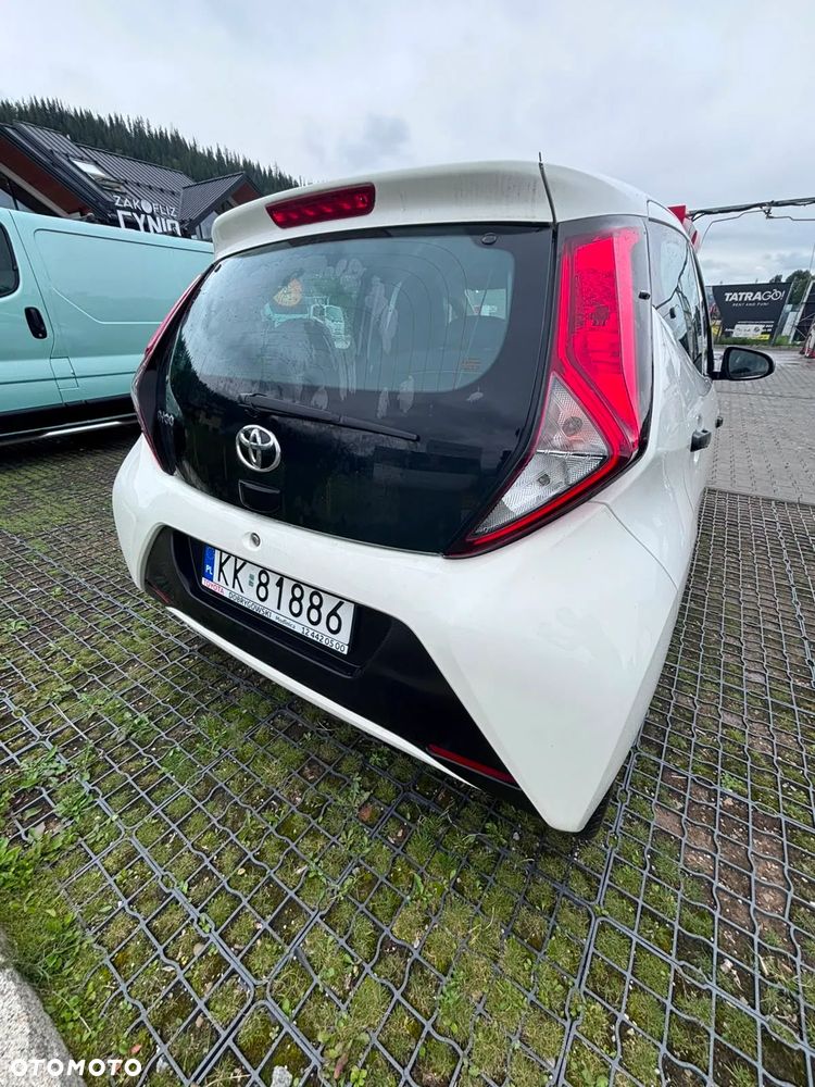 Toyota Aygo x - 8