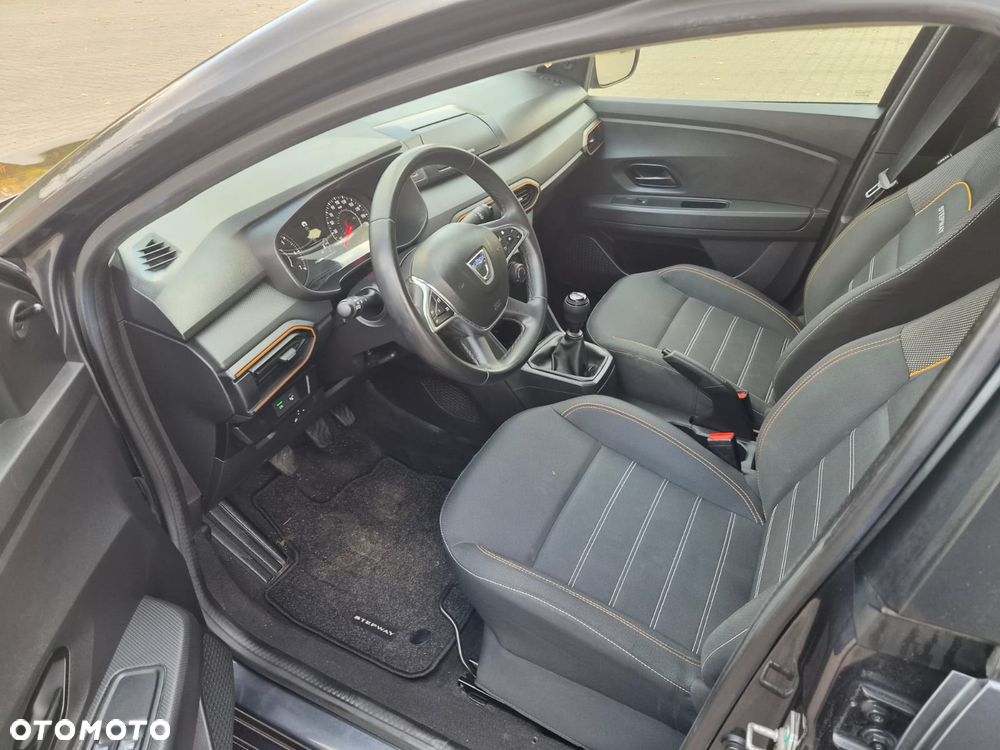 Dacia Sandero Stepway TCe 110 Expression + - 11