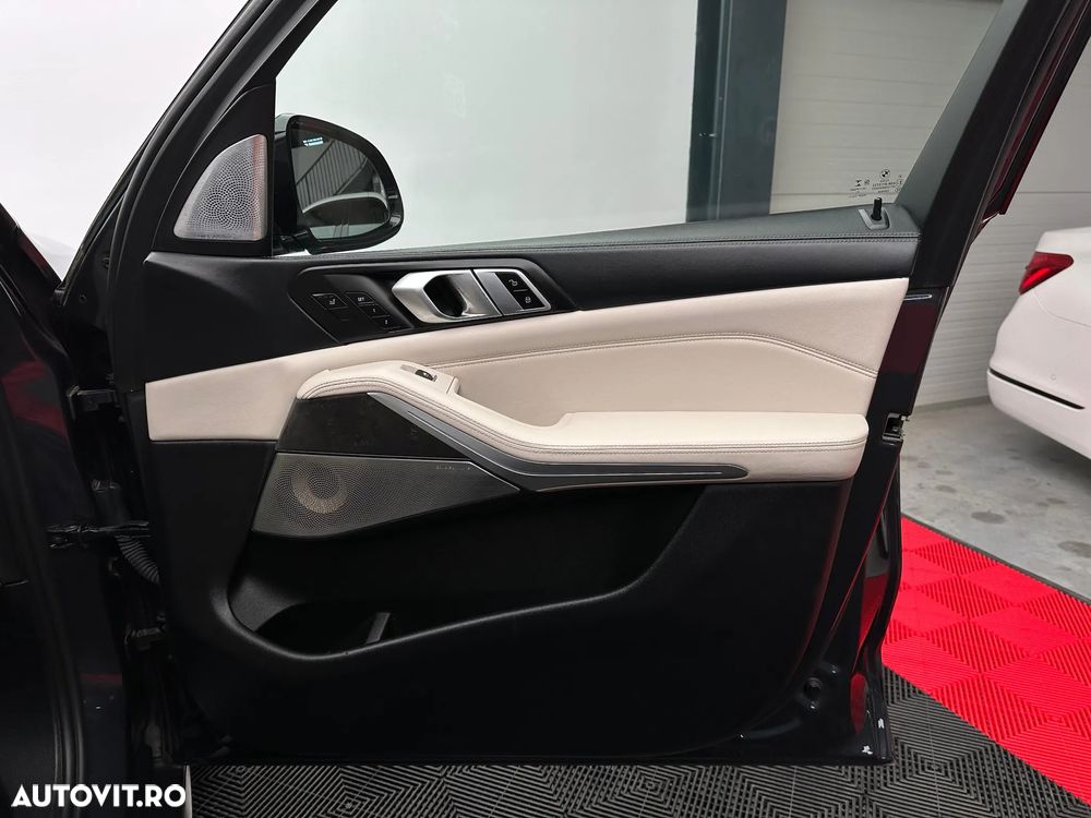 BMW X5 xDrive45e xLine - 24