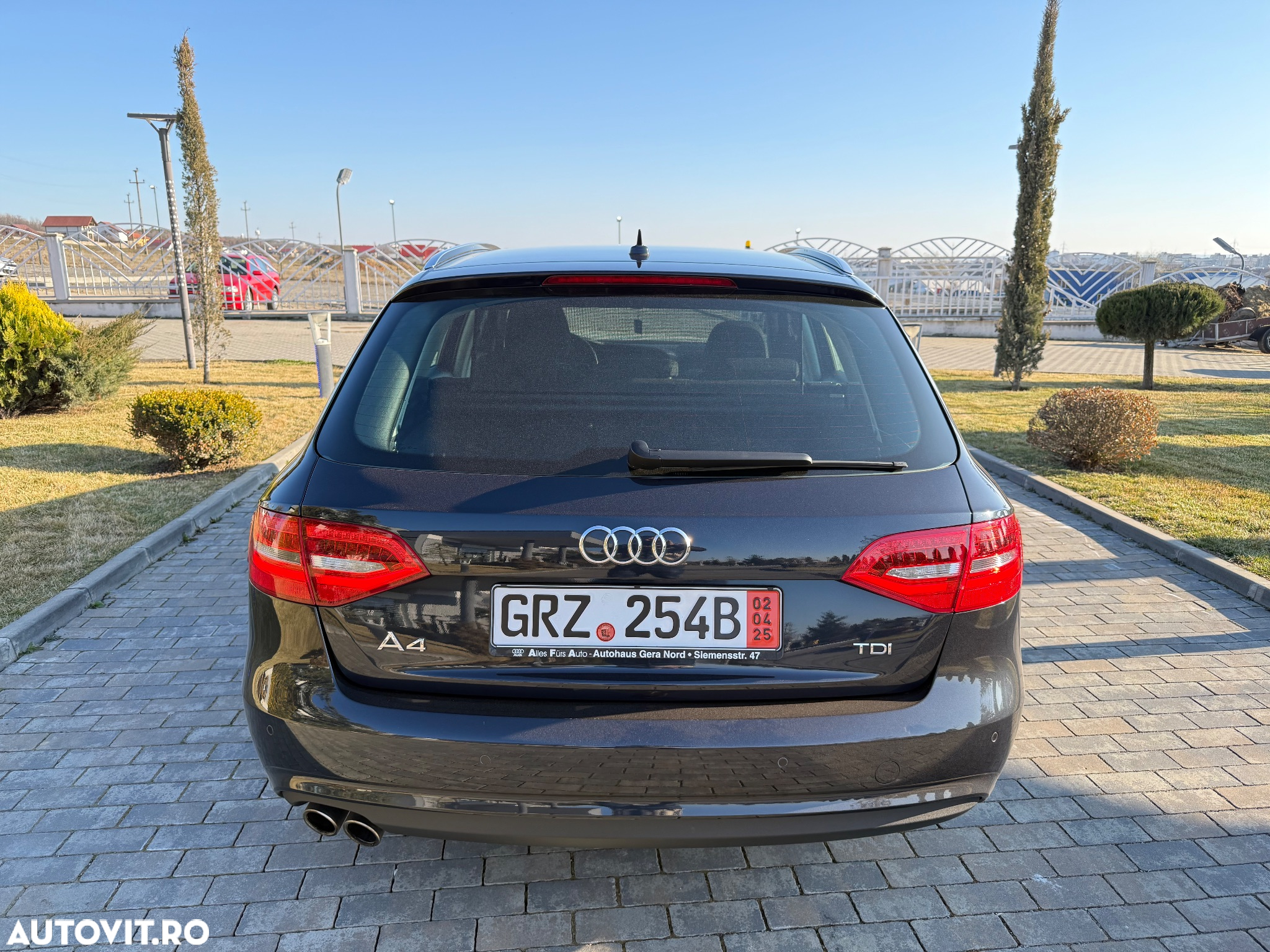 Audi A4 Avant 2.0 TDI ultra Sport - 8