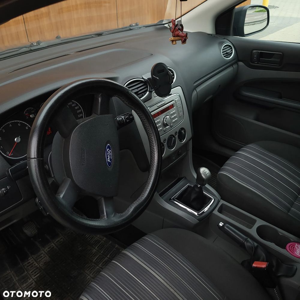 Ford Focus - 16