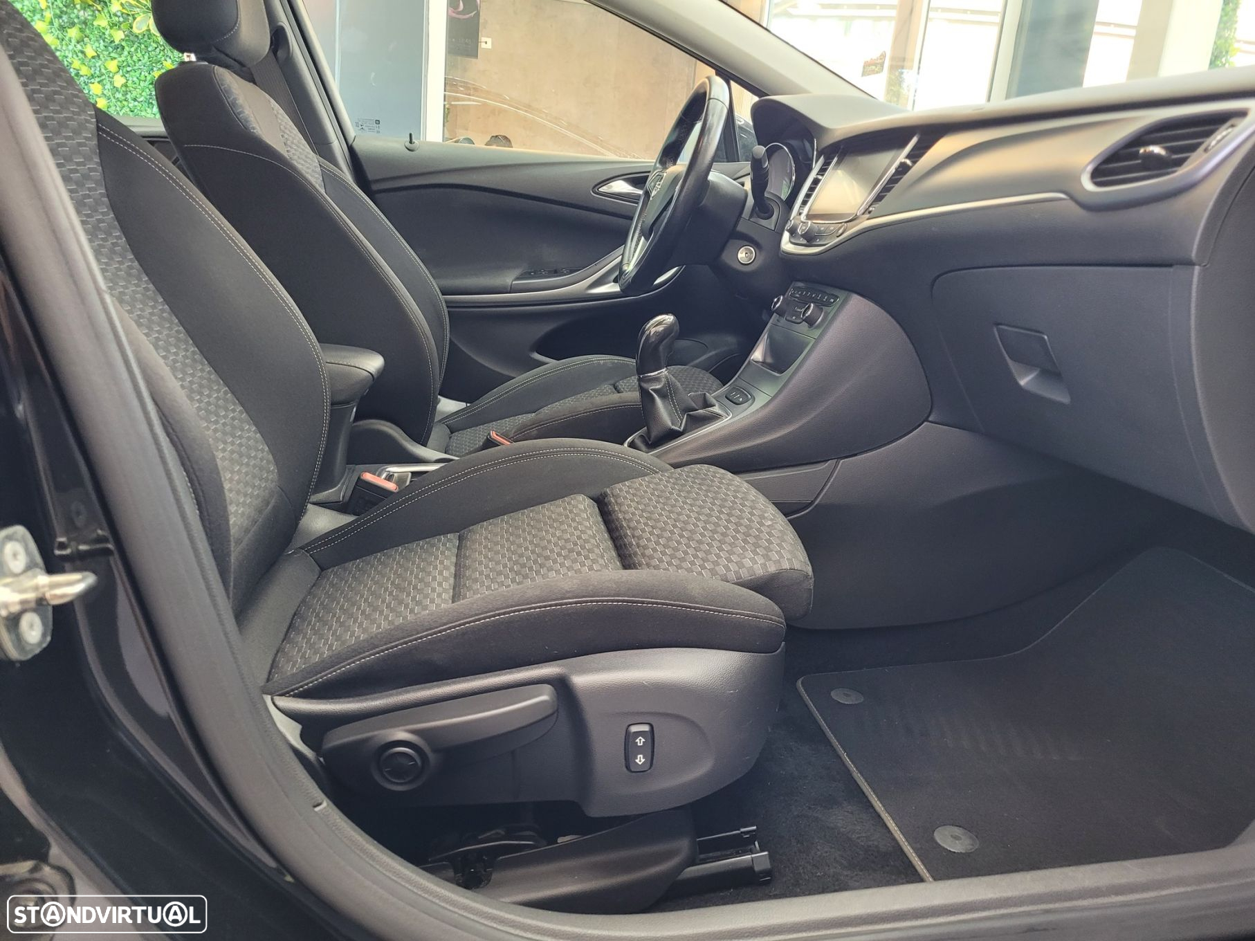 Opel Astra Sports Tourer 1.6 CDTI Edition S/S - 10