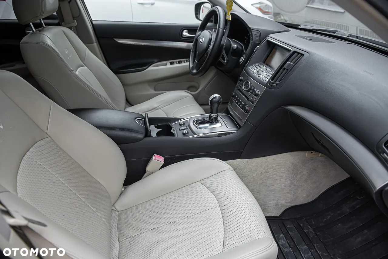 Infiniti G G37 GT Premium AWD - 32