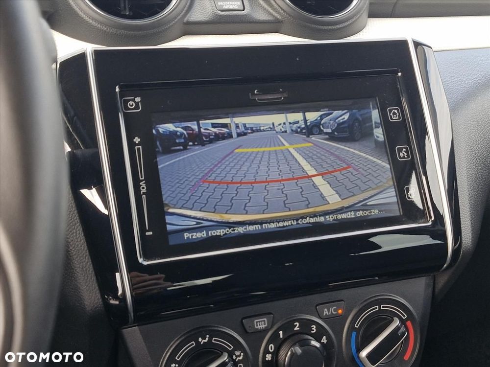 Suzuki Swift 1.2 Dualjet SHVS Premium Plus - 13