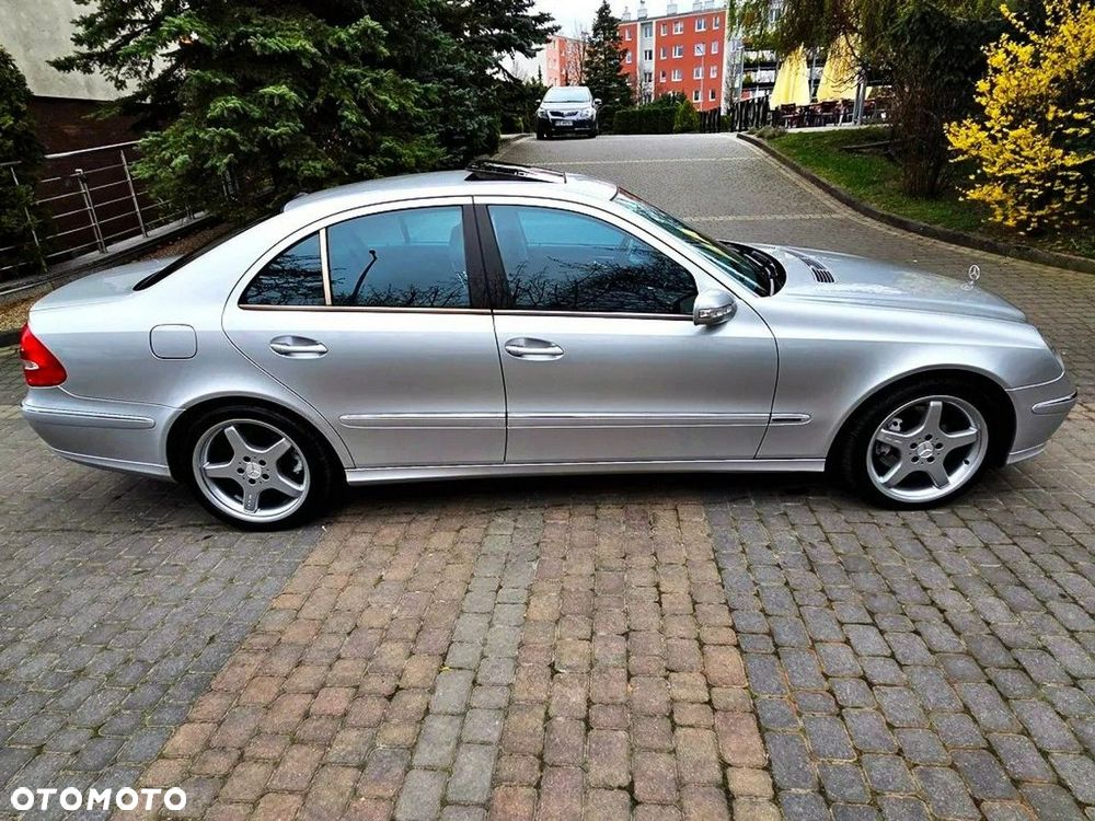 Mercedes-Benz Klasa E 500 T Avantgarde - 39