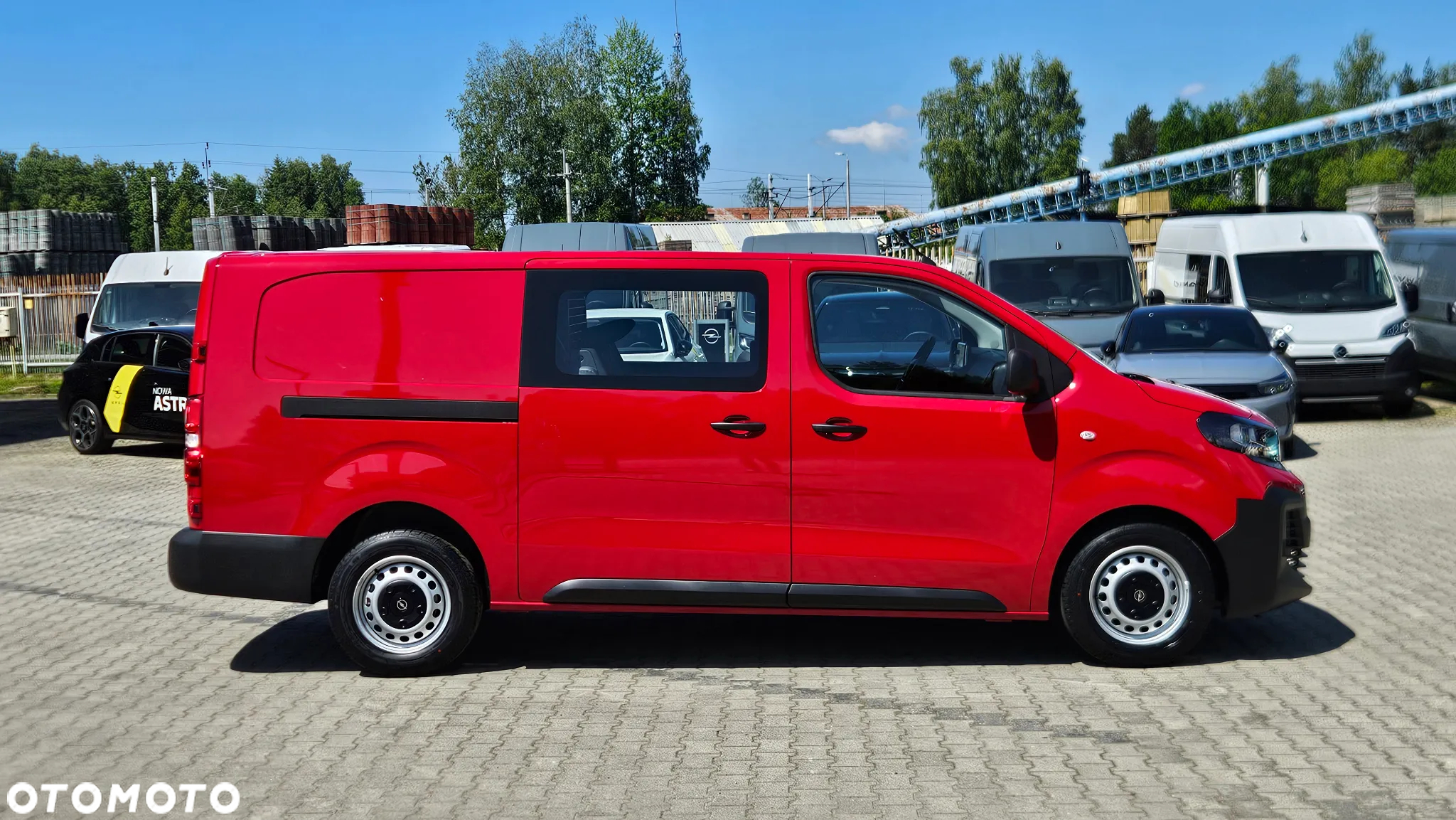 Opel Vivaro - 21