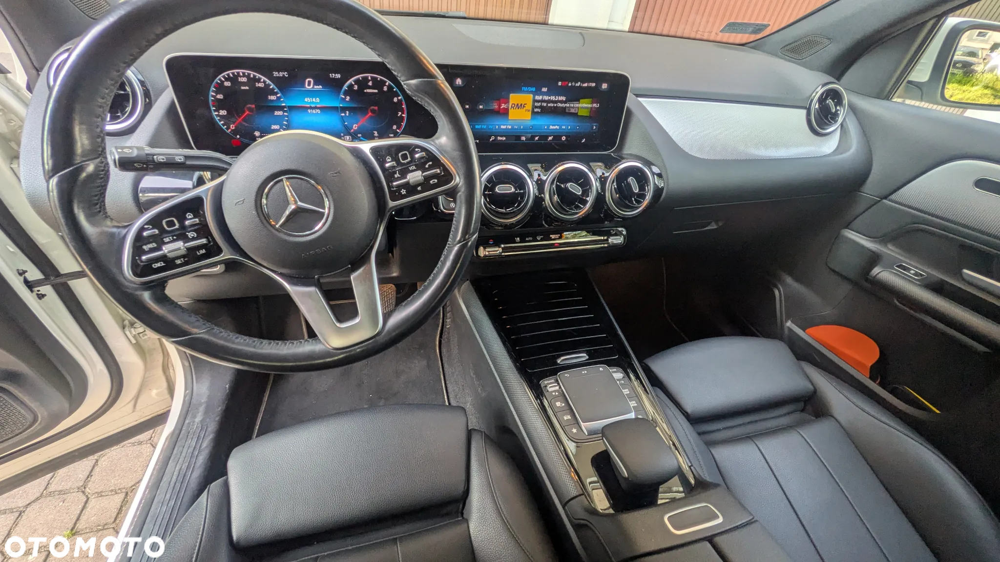 Mercedes-Benz GLA 200 - 6