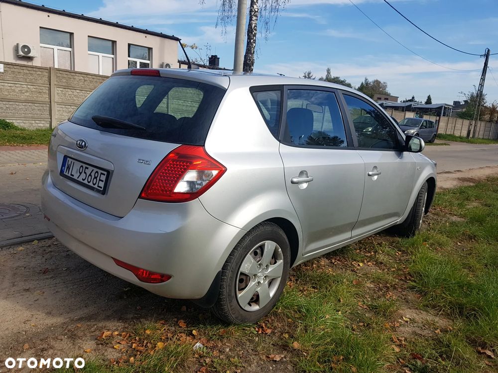 Kia Ceed Cee'd 1.6 Crdi Comfort - 4