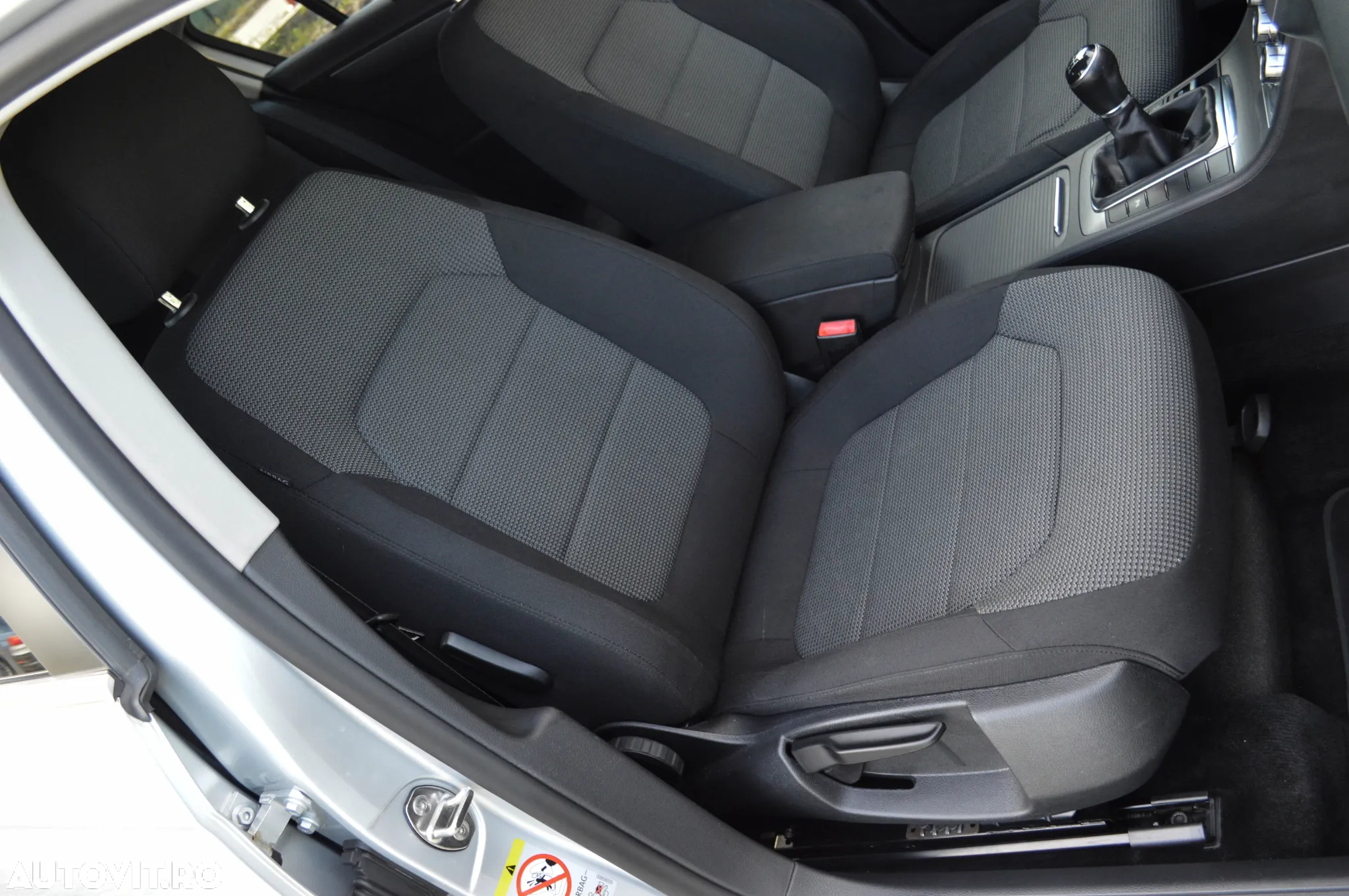 Volkswagen Passat 1.4 TSI BlueMotion Technology Comfortline - 27