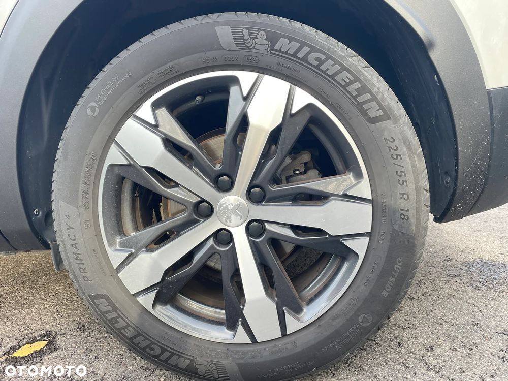 Peugeot 3008 1.6 PureTech GPF GT Line S&S EAT8 - 36