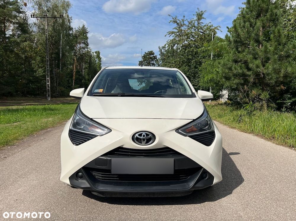 Toyota Aygo x-play - 6